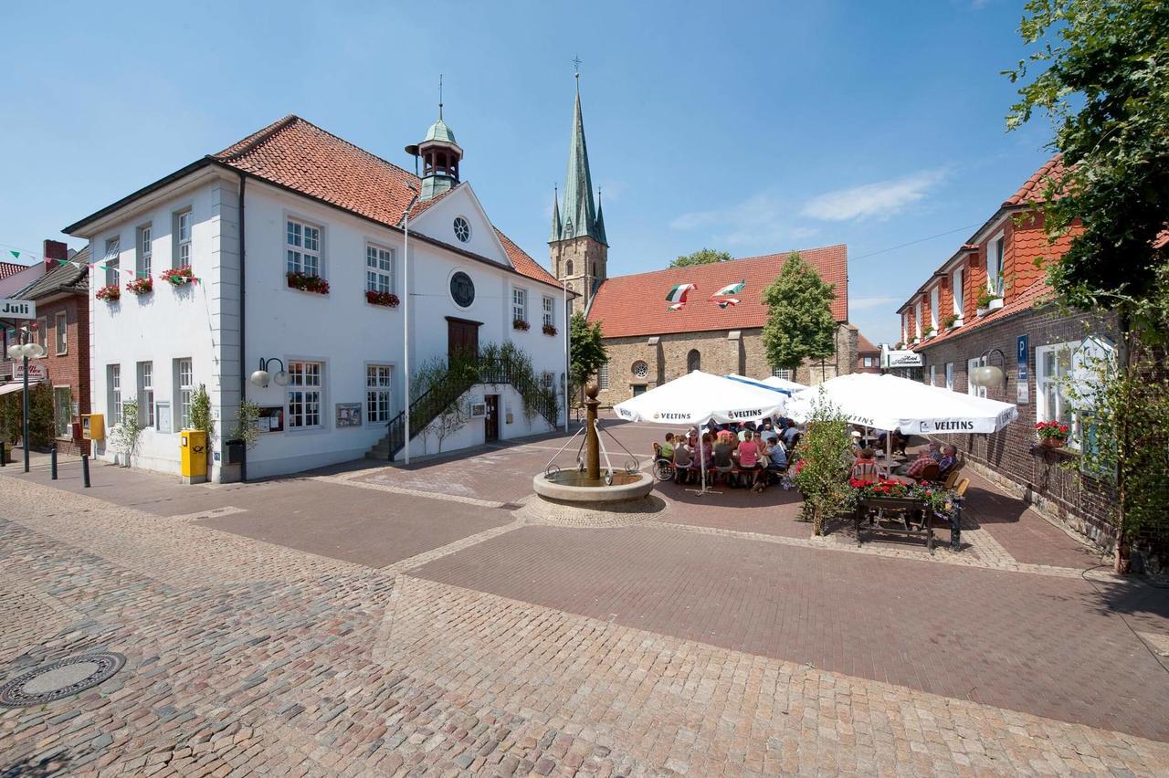 Hotel Am Markt Furstenau  エクステリア 写真